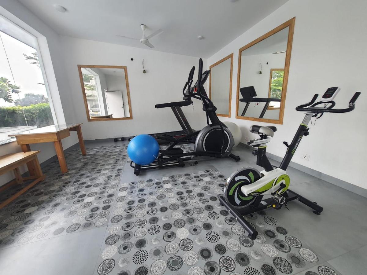 Apartel Sri City Tada エクステリア 写真